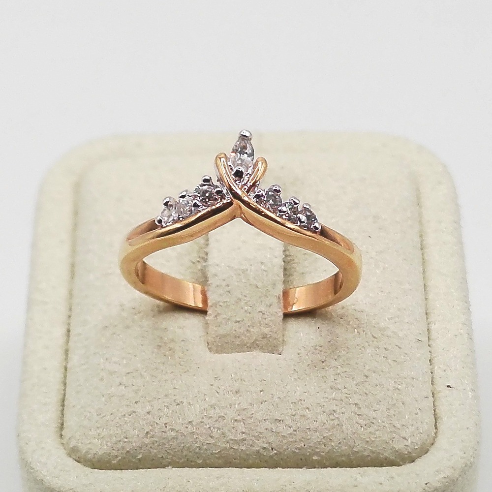 Gold Tone Chevron Crown Ring with Crystals Size 8 Two Tone V Ring